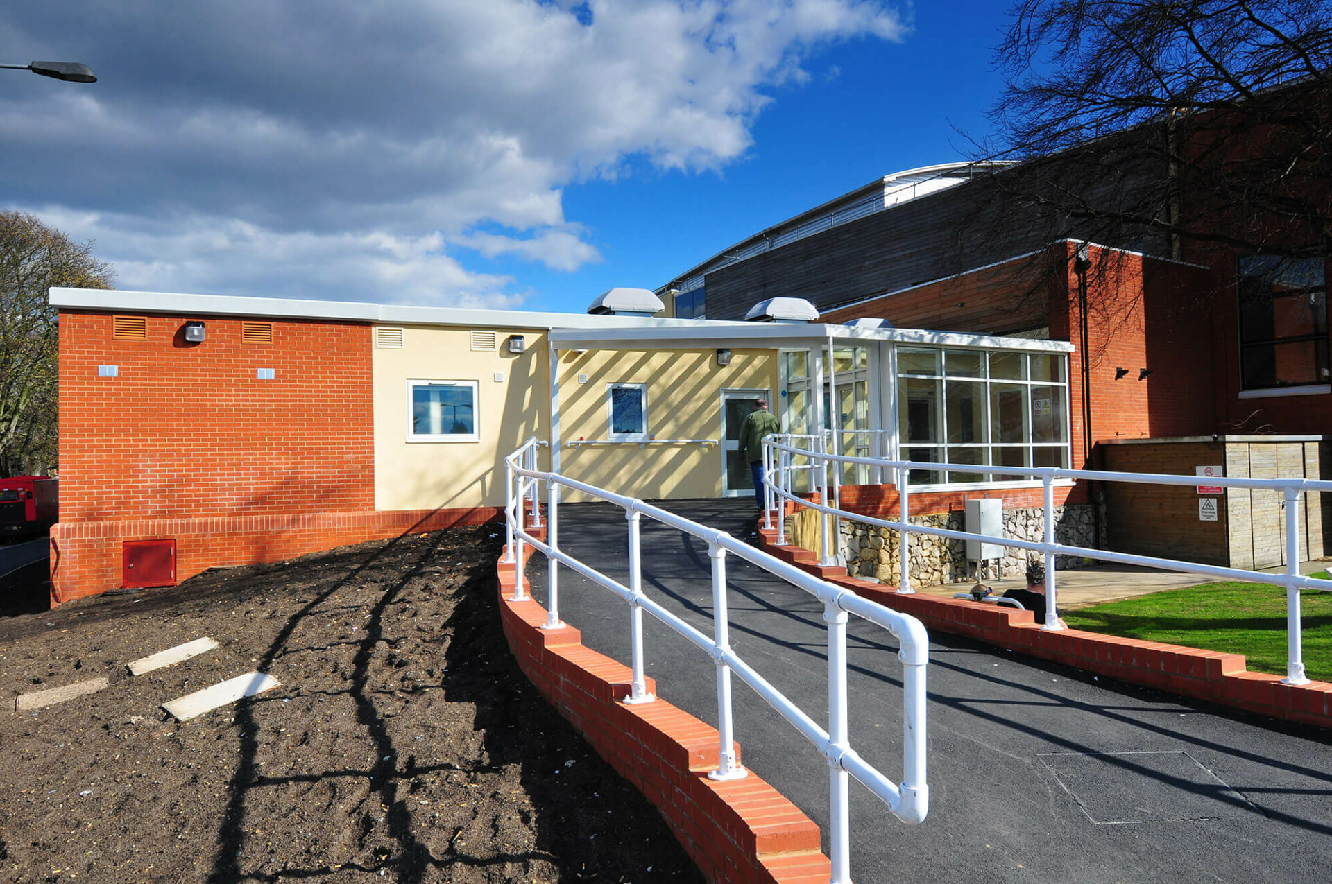A modular healthcare building